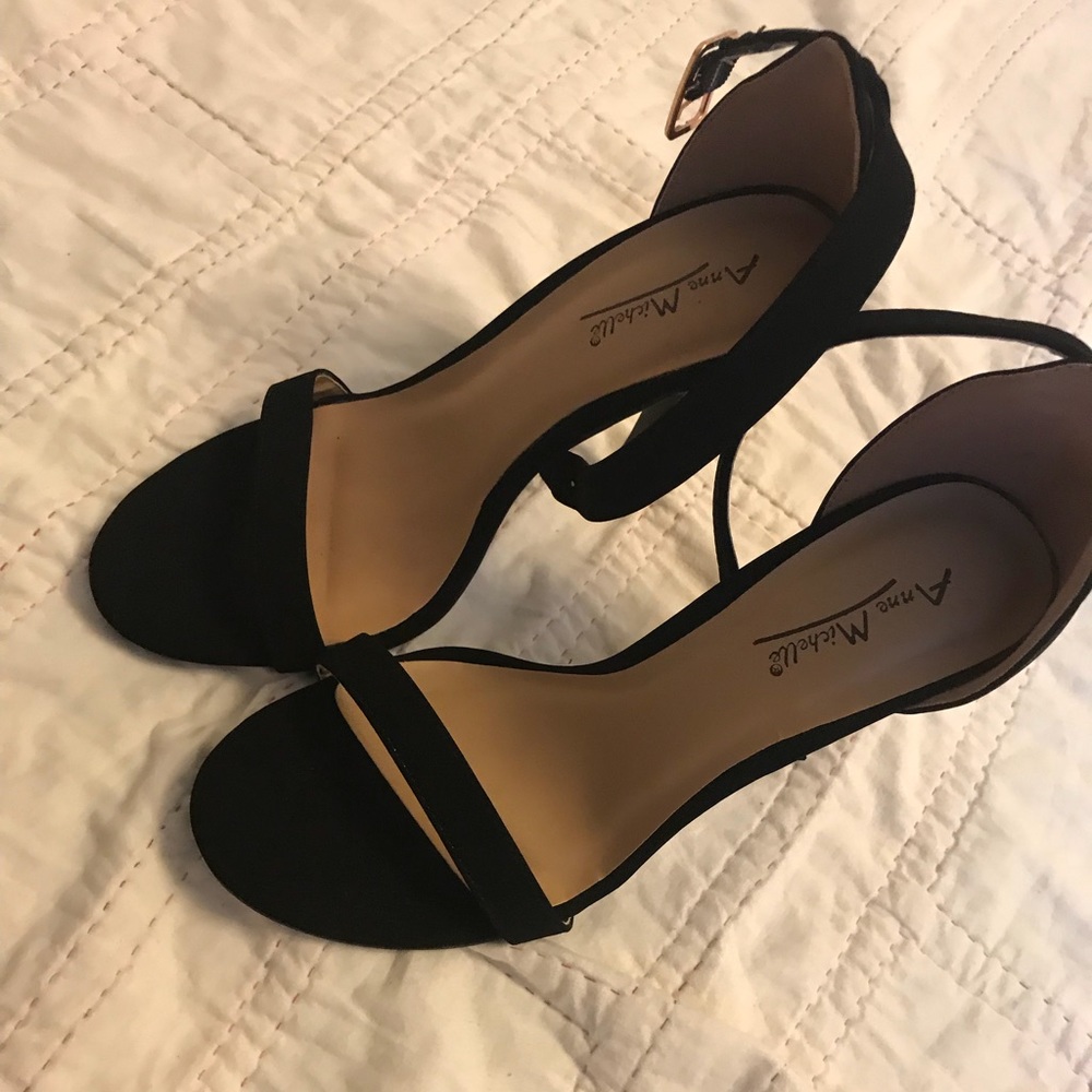 Black elegant strapy heels